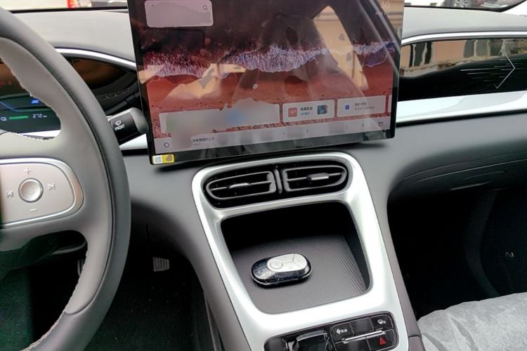 Used Geely Galaxy Geome 2026 310km Wind-Riding Edition Center Console