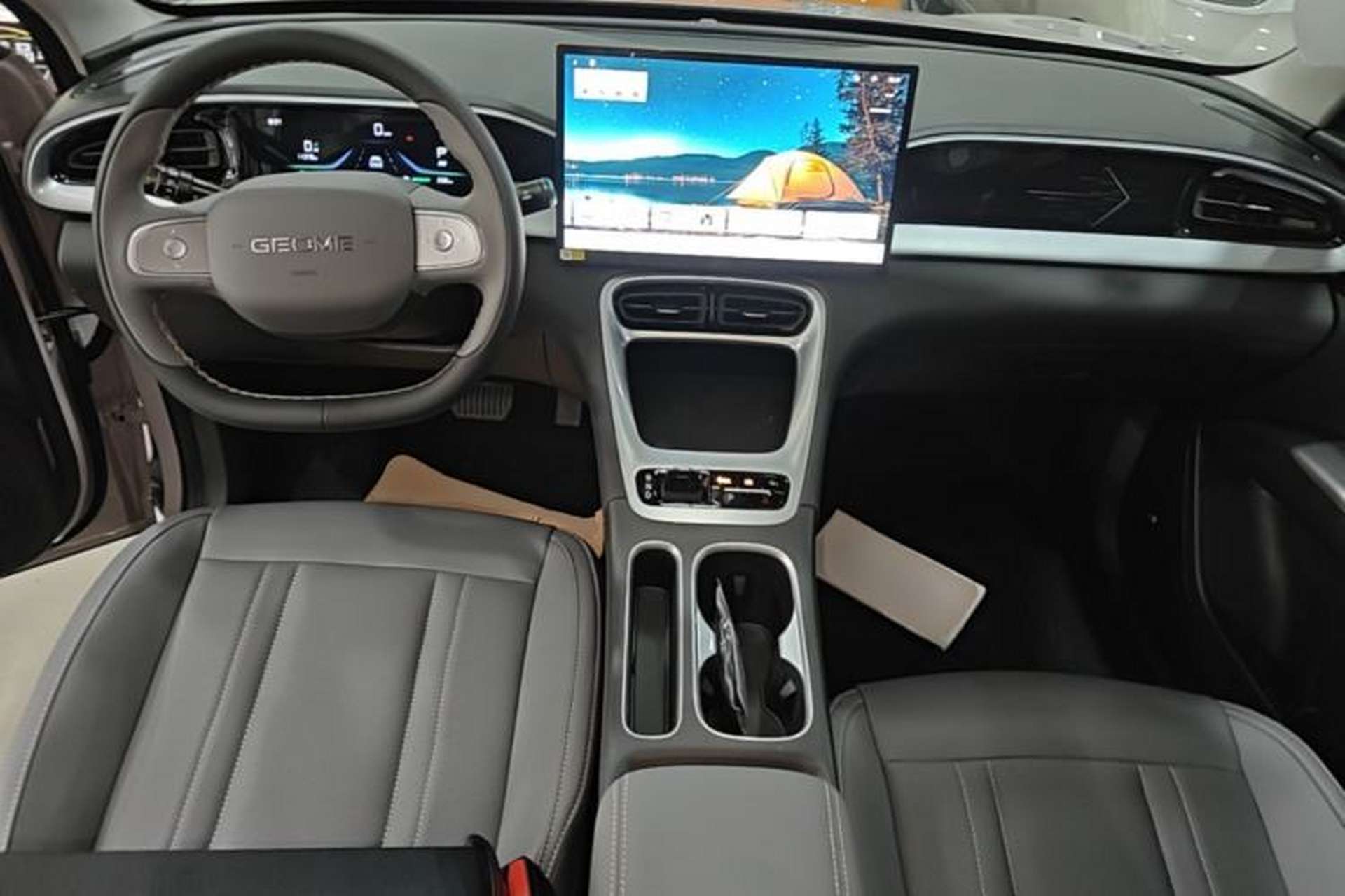 Used Geely Galaxy Geome 2026 Model 310km Dream Edition Center Console