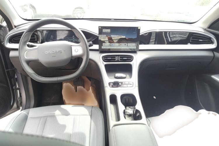 Used Geely Galaxy Geome 2026 Model 310km Youth Edition Center Console
