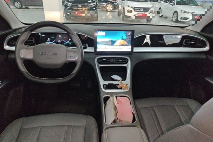 Used Geely Galaxy Geome 2026 Model 310km Youth Edition Center Console