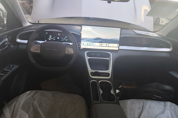 Used Geely Galaxy Geome 2026 Model 310km Dream Edition Center Console