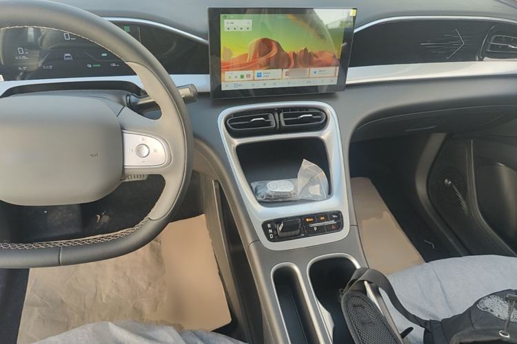 Used Geely Galaxy Geome 2026 Model 310km Youth Edition Center Console