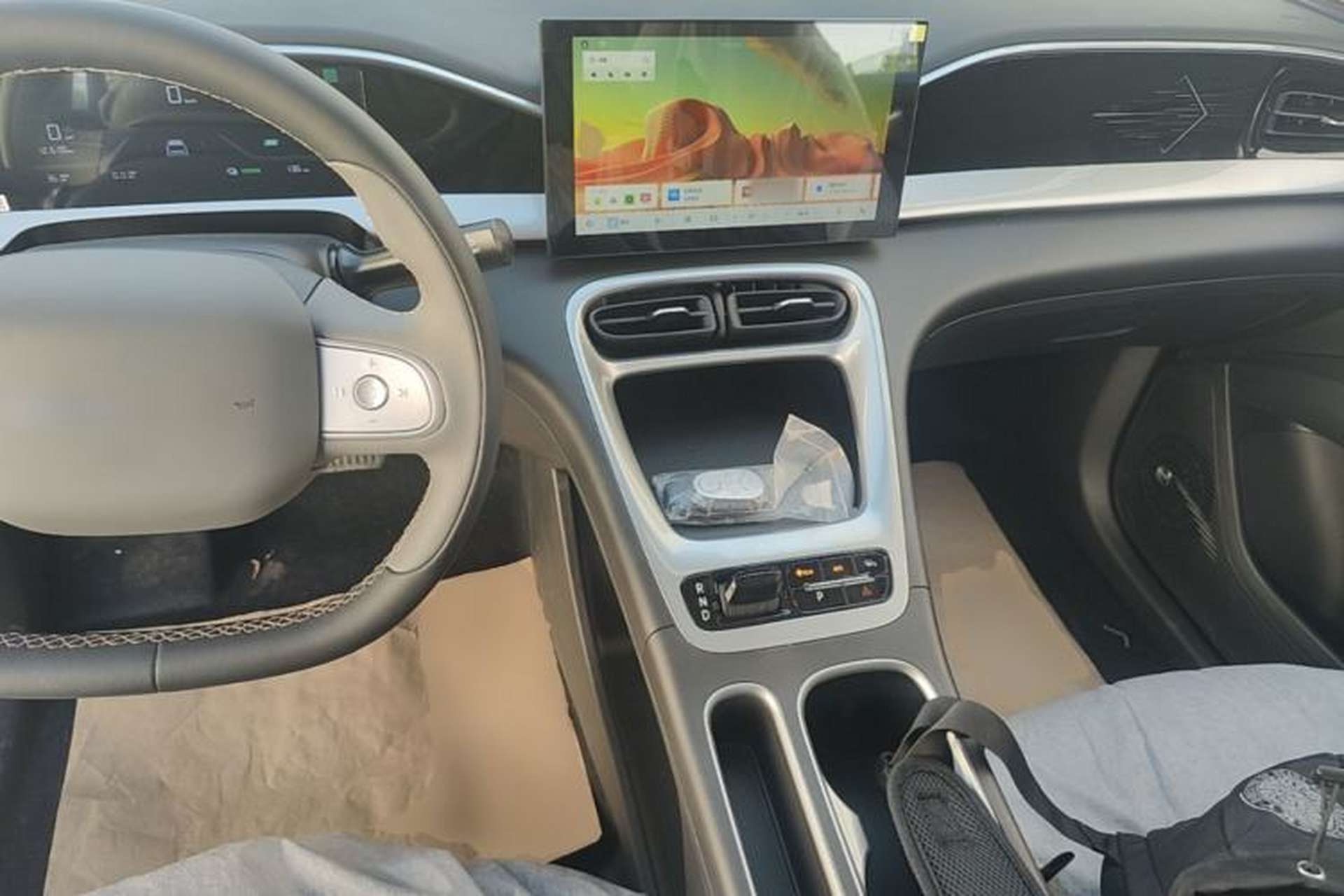 Used Geely Galaxy Geome 2026 Model 310km Youth Edition Center Console