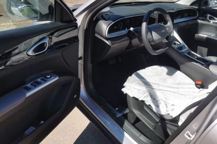 Used Geely Galaxy Geome 2026 Model 310km Youth Edition Driver Seat