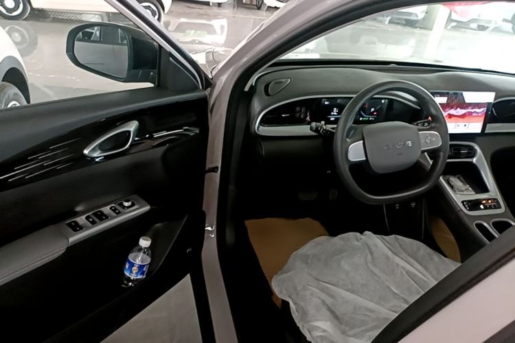 Used Geely Galaxy Geome 2026 Model 410km Carefree Edition Driver Seat