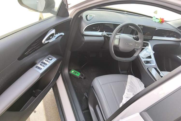 Used Geely Galaxy Geome 2026 Model 310km Youth Edition Driver Seat