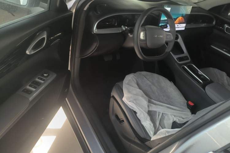 Used Geely Galaxy Geome 2026 Model 310km Dream Edition Driver Seat