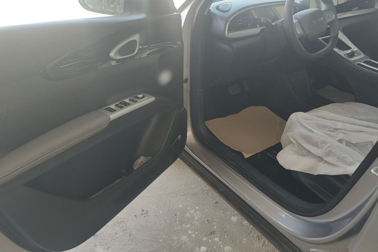 Used Geely Galaxy Geome 2026 Model 310km Youth Edition Driver Seat