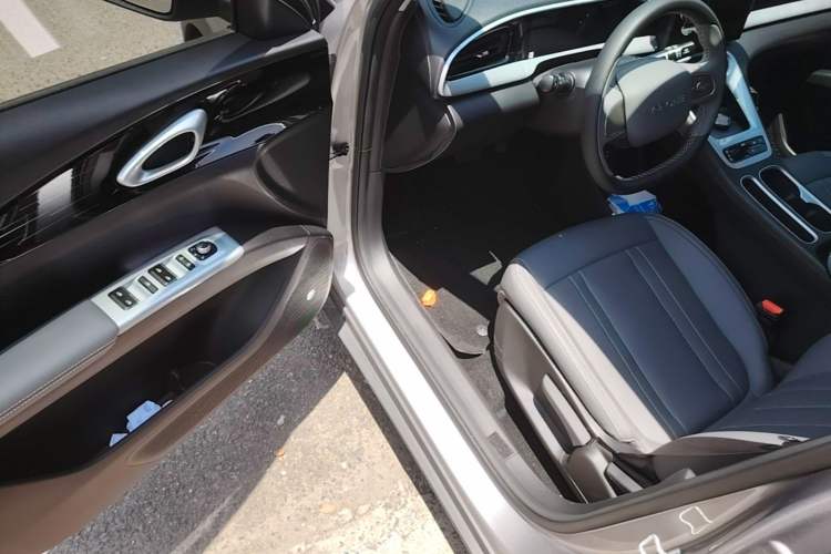 Used Geely Galaxy Geome 2026 Model 310km Youth Edition Driver Seat