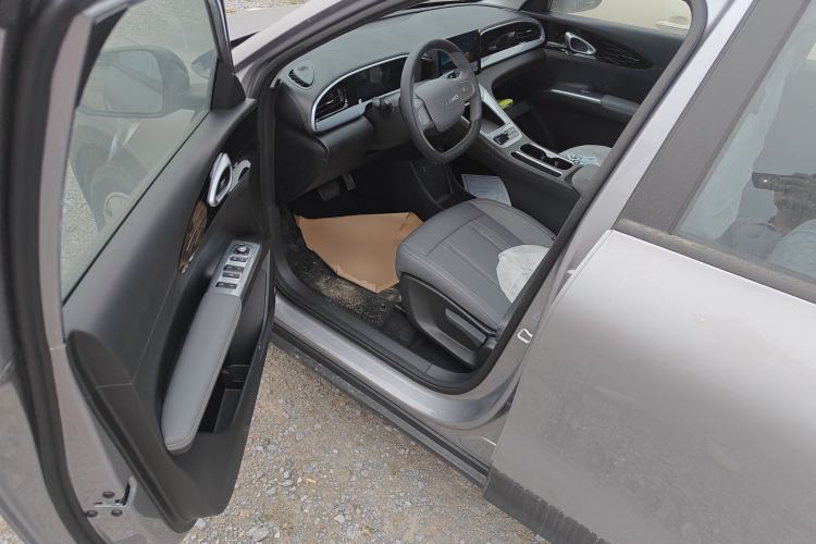 Used Geely Galaxy Geome 2026 Model 310km Youth Edition Driver Seat
