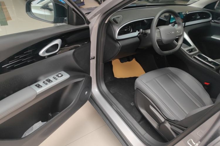 Used Geely Galaxy Geome 2026 Model 310km Youth Edition Driver Seat