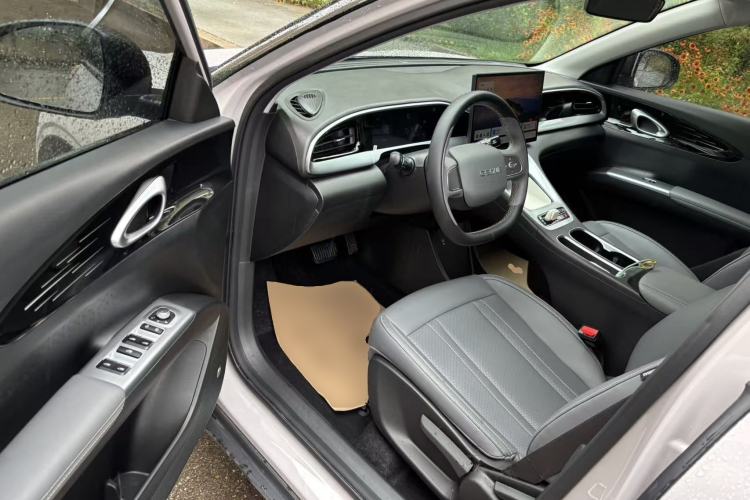Used Geely Galaxy Geome 2026 Model 410km Freedom Edition Driver Seat
