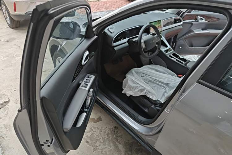 Used Geely Galaxy Geome 2026 Model 310km Youth Edition Driver Seat