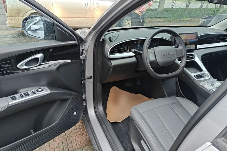 Used Geely Galaxy Geome 2026 Model 310km Youth Edition Driver Seat