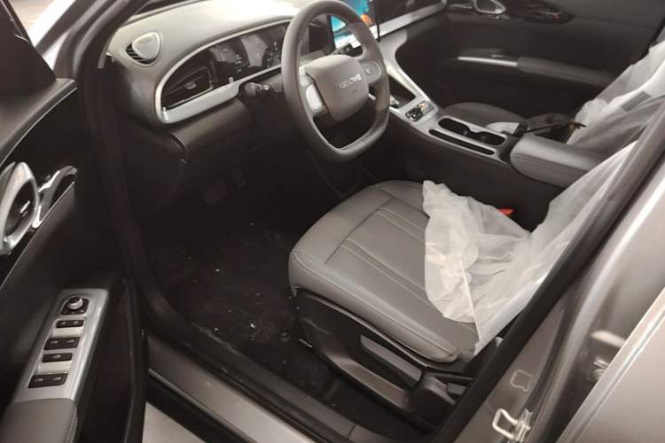 Used Geely Galaxy Geome 2026 Model 310km Youth Edition Driver Seat