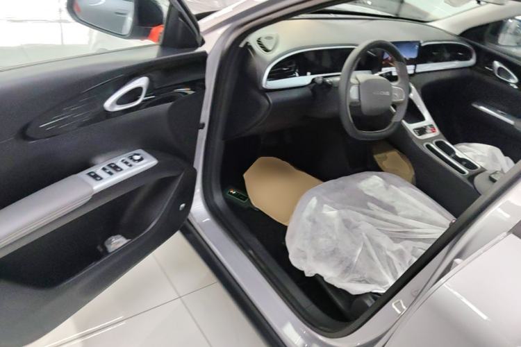Used Geely Galaxy Geome 2026 Model 310km Youth Edition Driver Seat