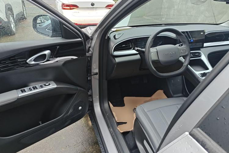 Used Geely Galaxy Geome 2026 Model 310km Youth Edition Driver Seat