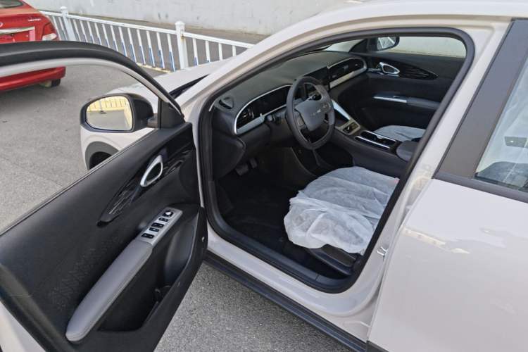 Used Geely Galaxy Geome 2026 Model 310km Youth Edition Driver Seat