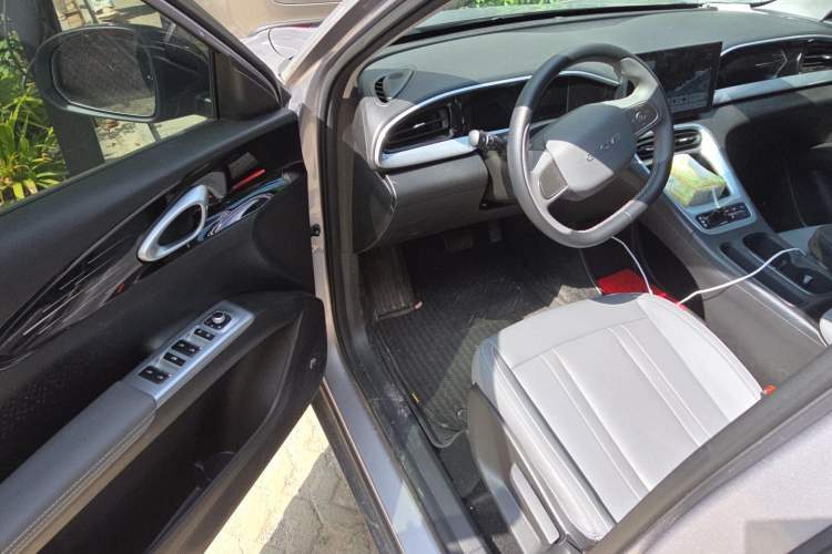 Used Geely Galaxy Geome 2026 Model 310km Youth Edition Driver Seat