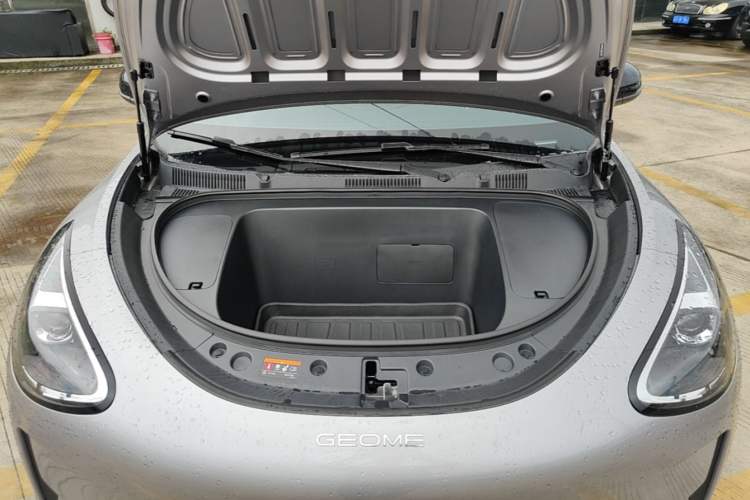 Used Geely Galaxy Geome 2026 Model 310km Youth Edition Engine Bay