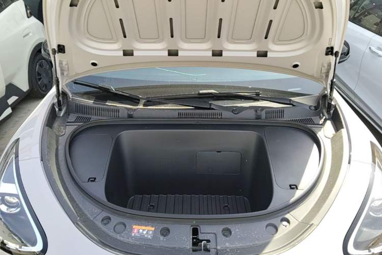 Used Geely Galaxy Geome 2026 Model 310km Youth Edition Engine Bay