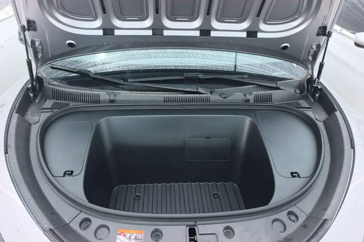 Used Geely Galaxy Geome 2026 Model 310km Youth Edition Engine Bay
