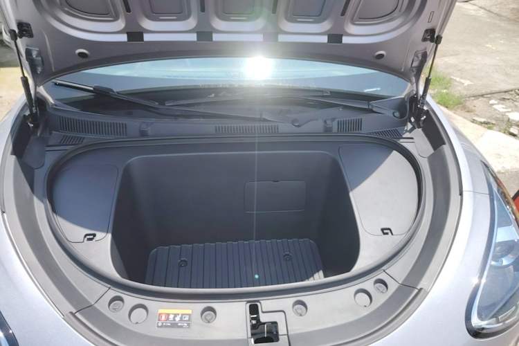Used Geely Galaxy Geome 2026 Model 310km Youth Edition Engine Bay