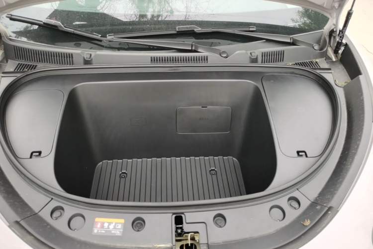 Used Geely Galaxy Geome 2026 Model 310km Youth Edition Engine Bay