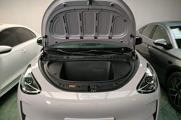 Used Geely Galaxy Geome 2026 Model 310km Youth Edition Engine Bay