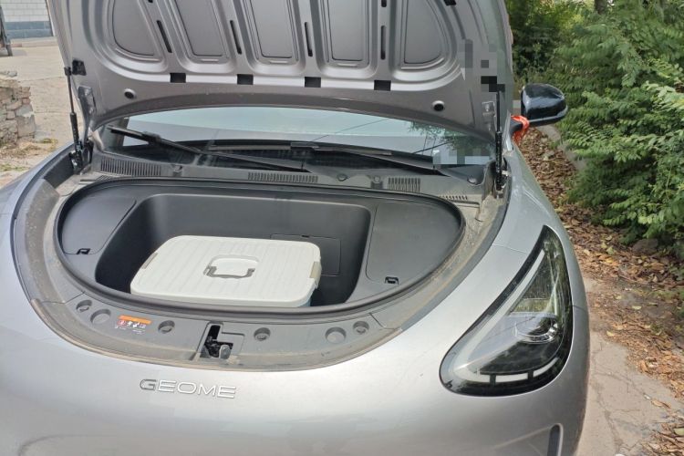 Used Geely Galaxy Geome 2026 Model 410km Freedom Edition Engine Bay Left