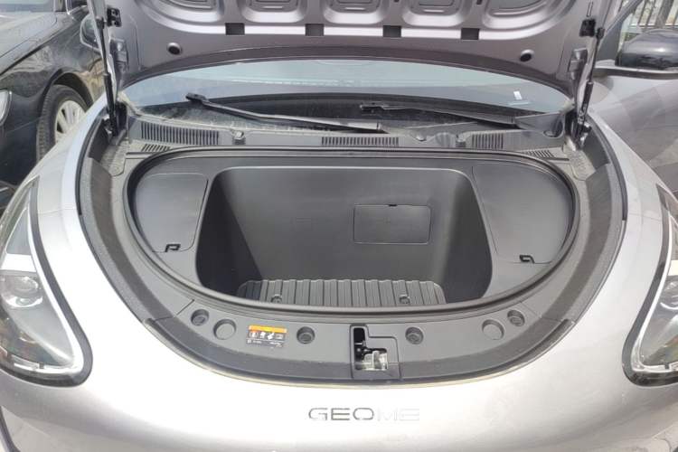 Used Geely Galaxy Geome 2026 Model 310km Youth Edition Engine Bay