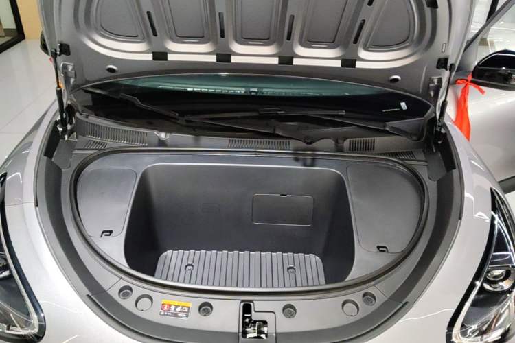 Used Geely Galaxy Geome 2026 Model 310km Youth Edition Engine Bay