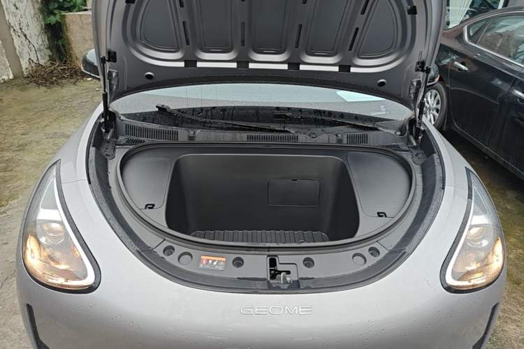 Used Geely Galaxy Geome 2026 Model 310km Youth Edition Engine Bay