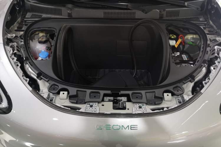 Used Geely Galaxy Geome 2026 Model 310km Dream Edition Engine Bay