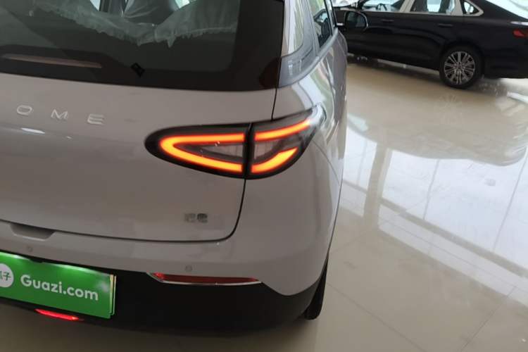 Used Geely Galaxy Geome 2026 Model 310km Youth Edition Exterior 3