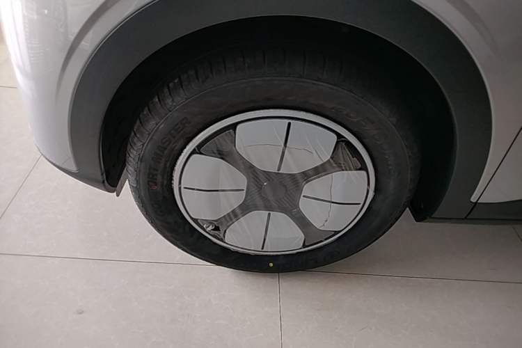 Used Geely Galaxy Geome 2026 Model 310km Youth Edition Exterior 4