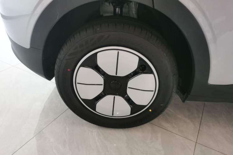 Used Geely Galaxy Geome 2026 Model 310km Youth Edition Exterior 5