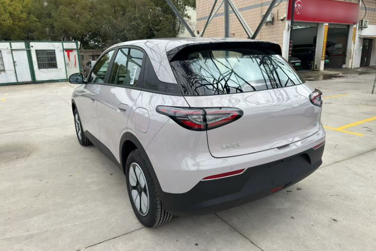 Used Geely Galaxy Geome 2026 Model 310km Youth Edition Exterior 6