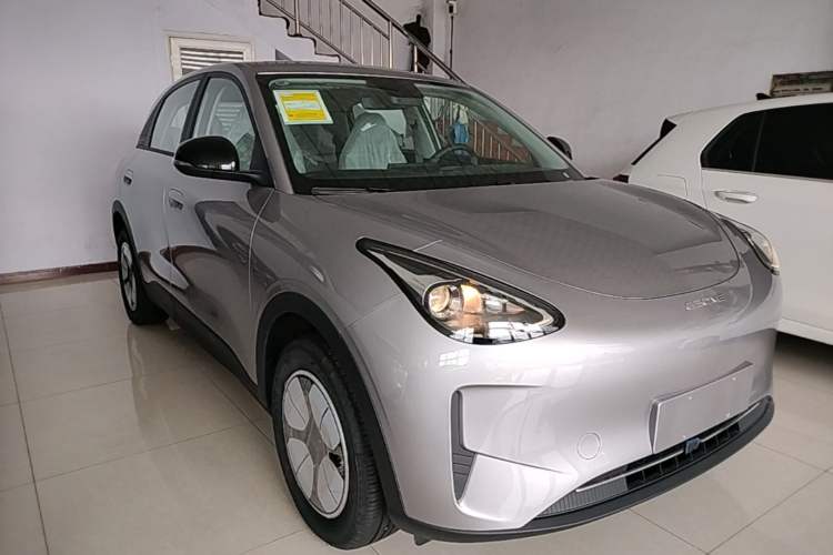Used Geely Galaxy Geome 2026 Model 310km Youth Edition Front Right 45 Deg