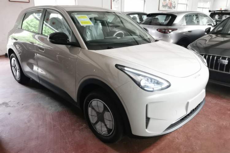 Used Geely Galaxy Geome 2026 Model 310km Youth Edition Front Right 45 Deg
