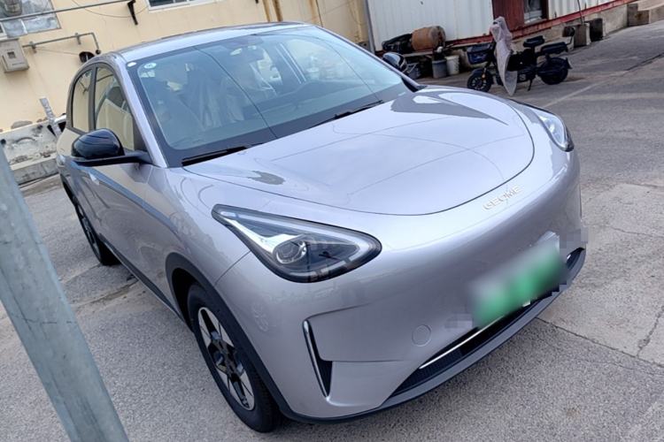 Used Geely Galaxy Geome 2026 310km Wind-Riding Edition Front Right 45 Deg