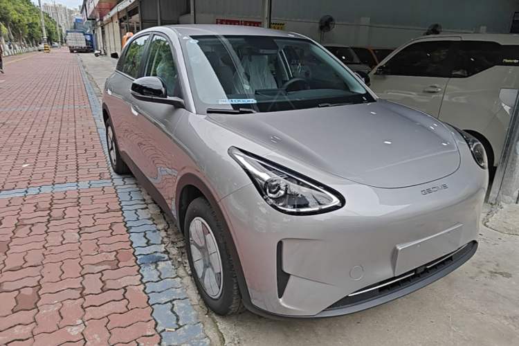 Used Geely Galaxy Geome 2026 Model 310km Youth Edition Front Right 45 Deg