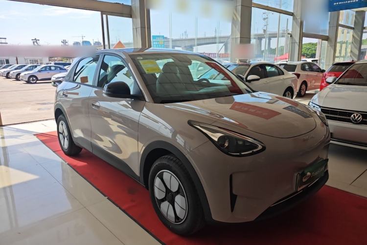 Used Geely Galaxy Geome 2026 Model 310km Youth Edition Front Right 45 Deg
