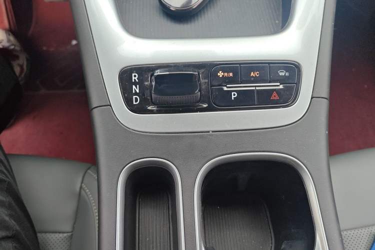 Used Geely Galaxy Geome 2026 Model 310km Youth Edition Gear Lever