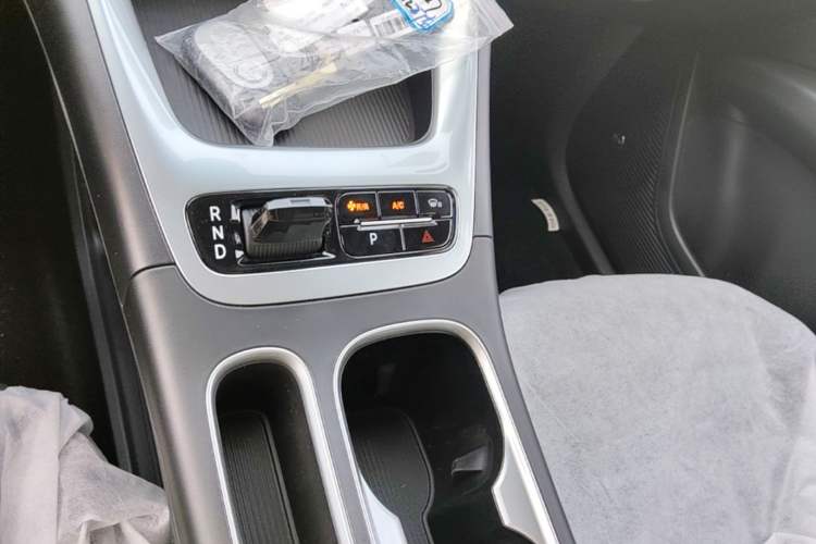 Used Geely Galaxy Geome 2026 Model 310km Youth Edition Gear Lever