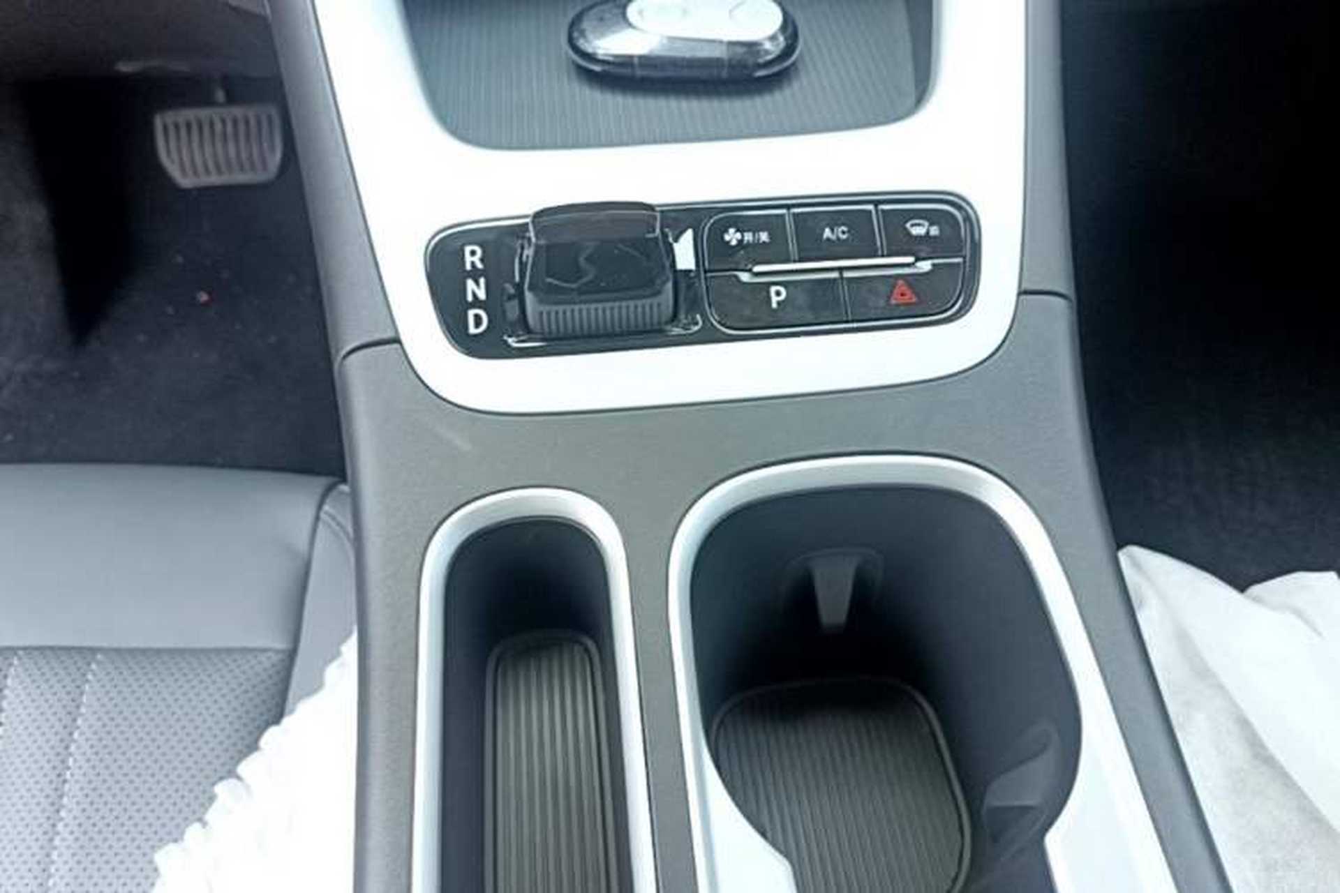Used Geely Galaxy Geome 2026 Model 310km Youth Edition Gear Lever