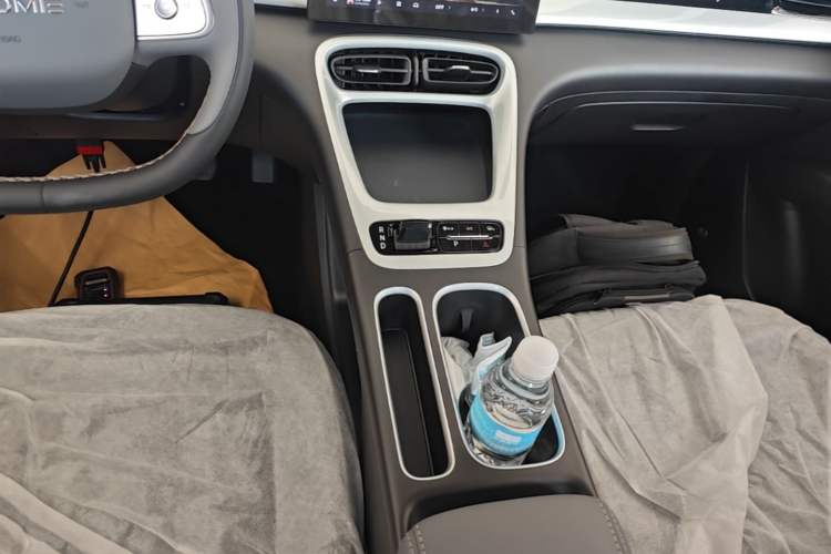 Used Geely Galaxy Geome 2026 Model 310km Youth Edition Gear Lever