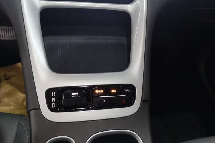 Used Geely Galaxy Geome 2026 Model 310km Dream Edition Gear Lever