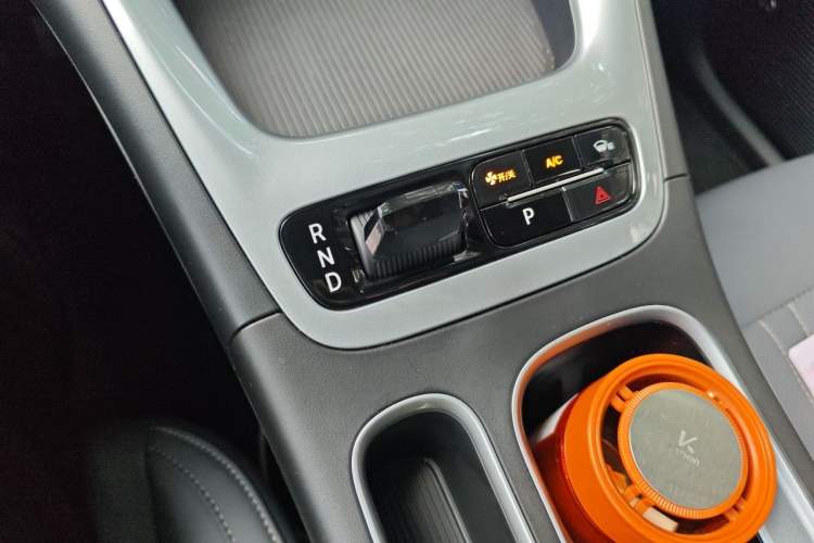 Used Geely Galaxy Geome 2026 Model 410km Freedom Edition Gear Lever