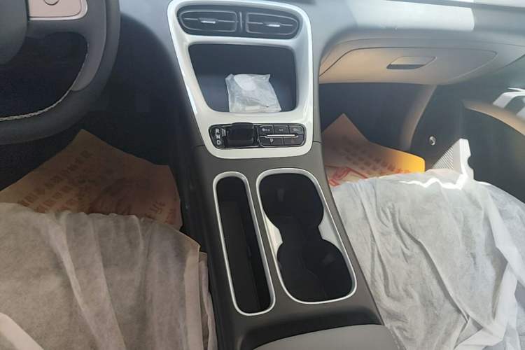Used Geely Galaxy Geome 2026 Model 310km Youth Edition Gear Lever